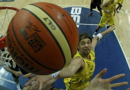 網(wǎng)絡(luò)競技球 籃球新浪競技風(fēng)暴引領(lǐng)體育數(shù)字新潮流